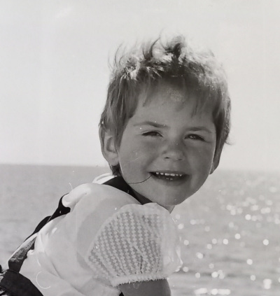 EB-Autorin-child_400